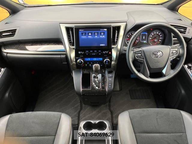 Toyota ALPHARD 2021-10 355438-1
