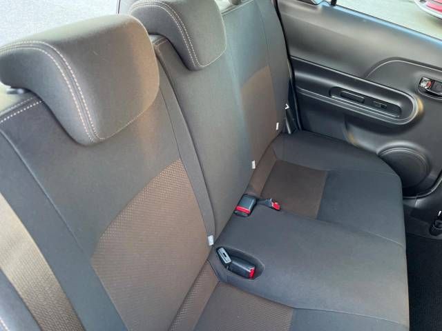 Toyota AQUA 2020-04 192629-11