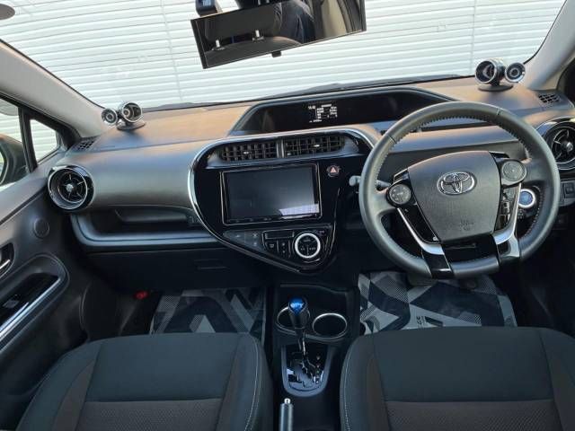 Toyota AQUA 2020-04 192629-1