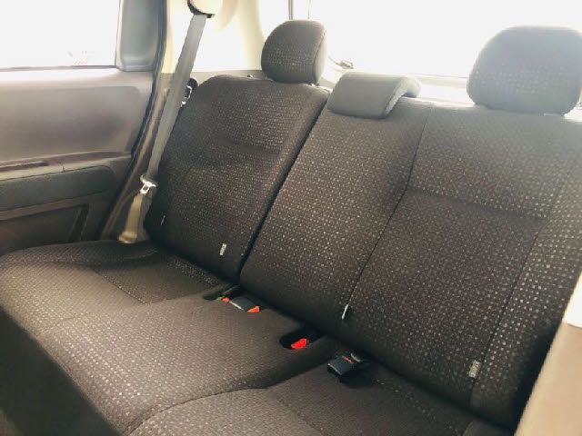 Toyota PORTE 2015-03 4959-18