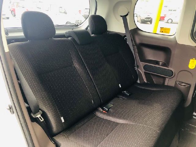 Toyota PORTE 2015-03 4959-9