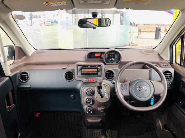 Toyota PORTE 2015-03 4959-1