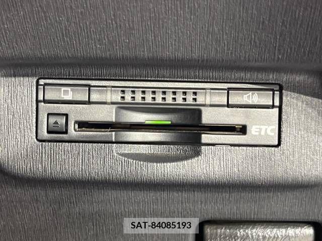 Toyota PRIUS 2013-10 341926-4