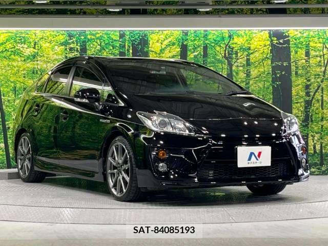 Toyota PRIUS 2013-10 341926-16
