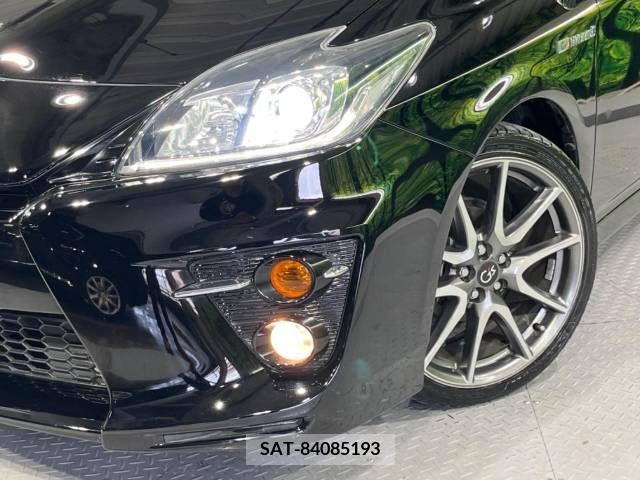 Toyota PRIUS 2013-10 341926-12