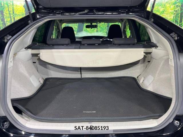 Toyota PRIUS 2013-10 341926-10