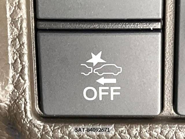 Honda N BOX 2022-06 217209-5