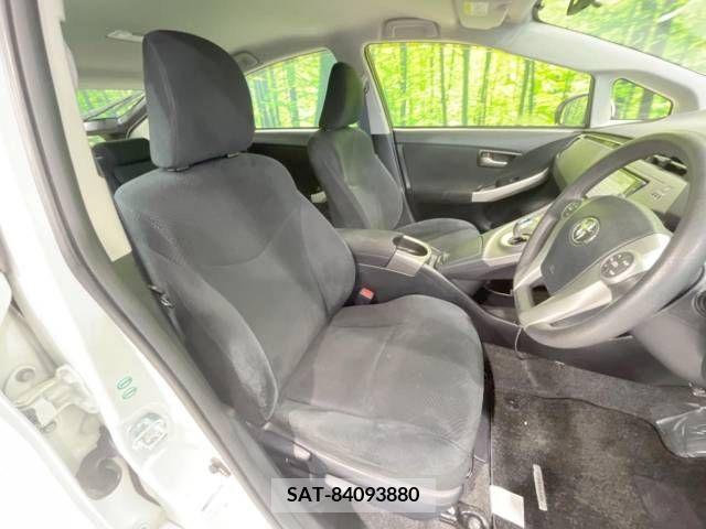 Toyota PRIUS 2014-03 342664-8