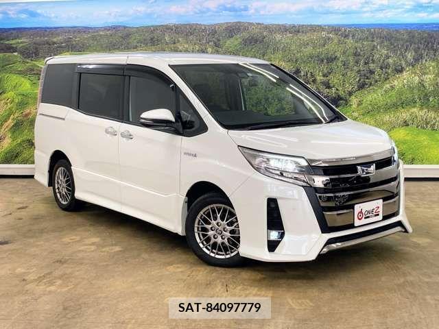 Toyota NOAH HYBRID 2019-01 374010-15