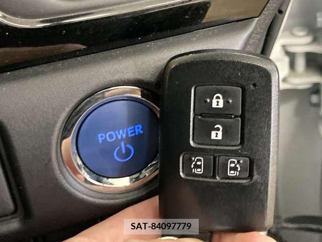 Toyota NOAH HYBRID 2019-01 374010-7