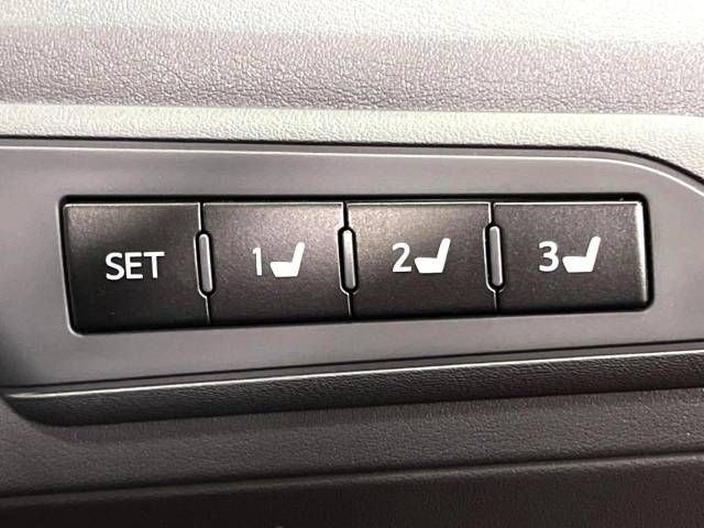 Toyota ALPHARD 2020-07 10995-6