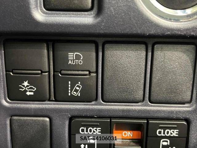 Toyota VOXY 2016-01 228722-6
