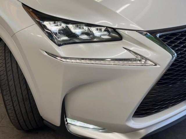 Lexus NX 2015-07 8999-12