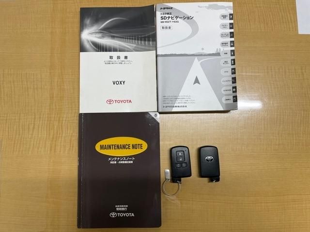 Toyota VOXY 2014-05 16960-29