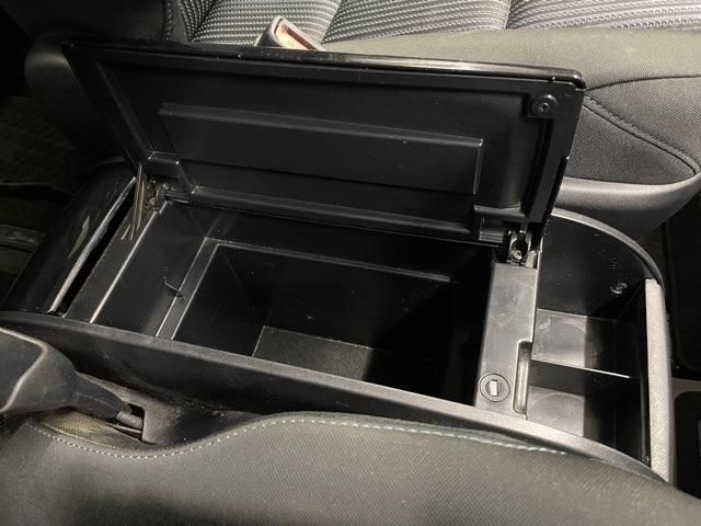 Toyota VOXY 2014-05 16960-18