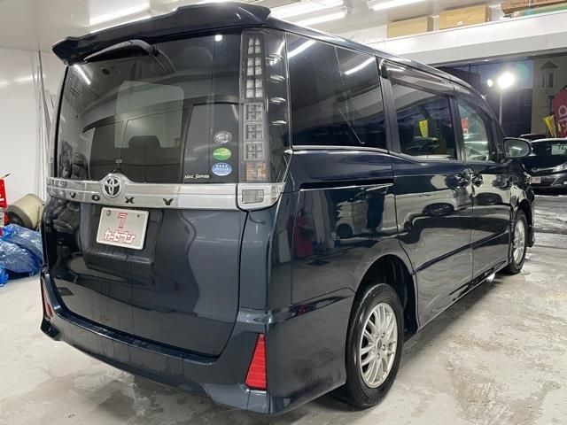 Toyota VOXY 2014-05 16960-2