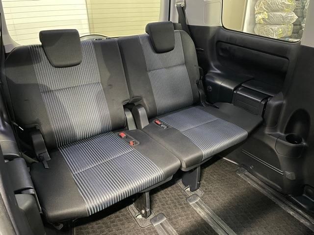 Toyota VOXY 2014-05 16960-23