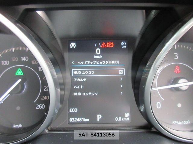 Jaguar E-PACE 2018-05 209581-14