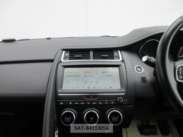 Jaguar E-PACE 2018-05 209581-18