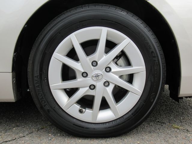 Toyota PRIUS ALPHA 2018-06 12170-2