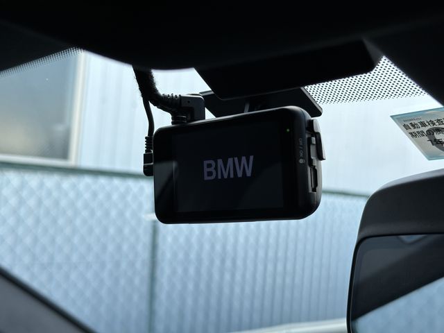 Bmw 1 SERIES 2022-09 5042-3