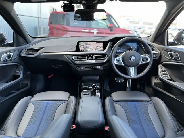 Bmw 1 SERIES 2022-09 5042-1