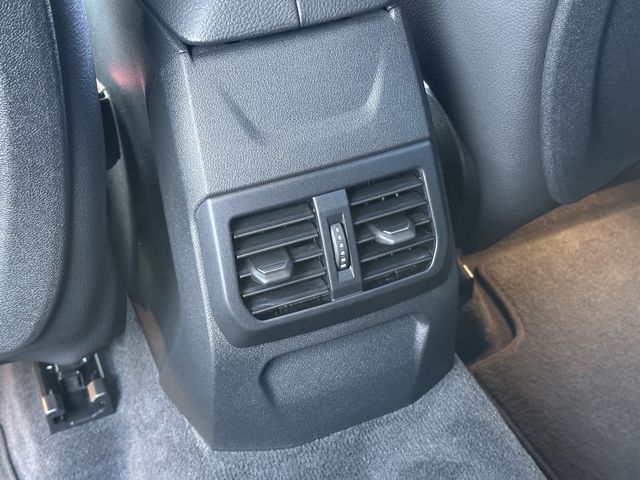 Bmw 1 SERIES 2022-09 5042-17