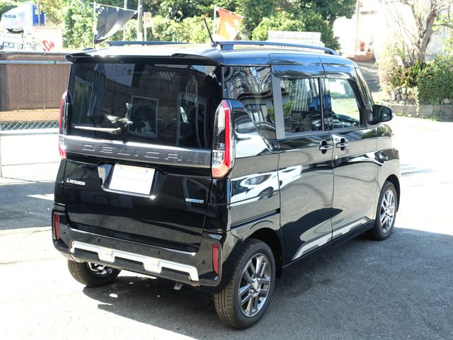 Mitsubishi DELICA MINI 2023-08 19261-7