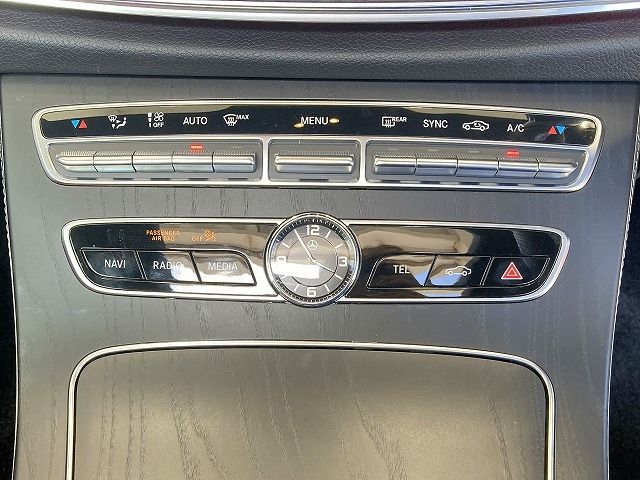 Mercedes Benz E-CLASS 2017-06 6881-8