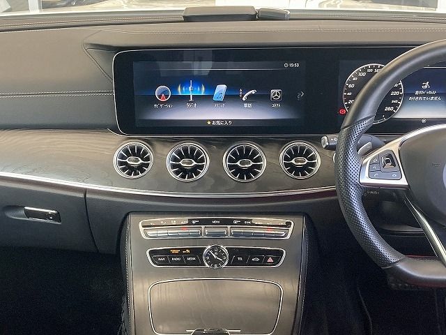 Mercedes Benz E-CLASS 2017-06 6881-3
