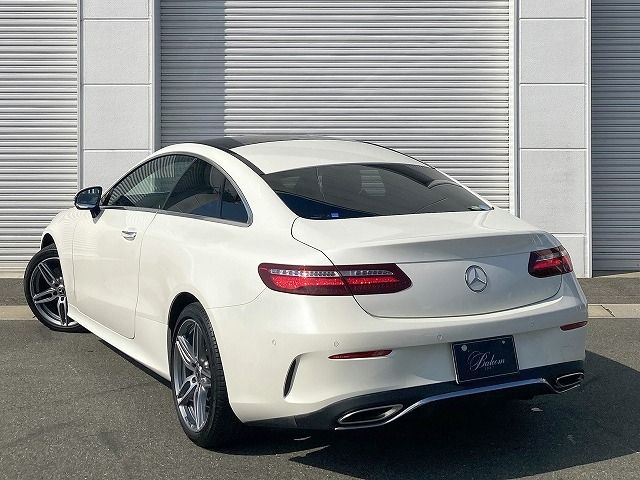 Mercedes Benz E-CLASS 2017-06 6881-16