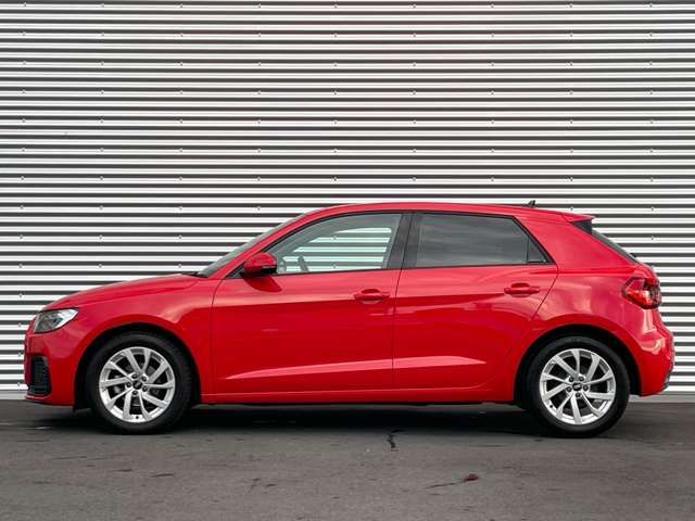 Audi A1 2021-02 23358-8