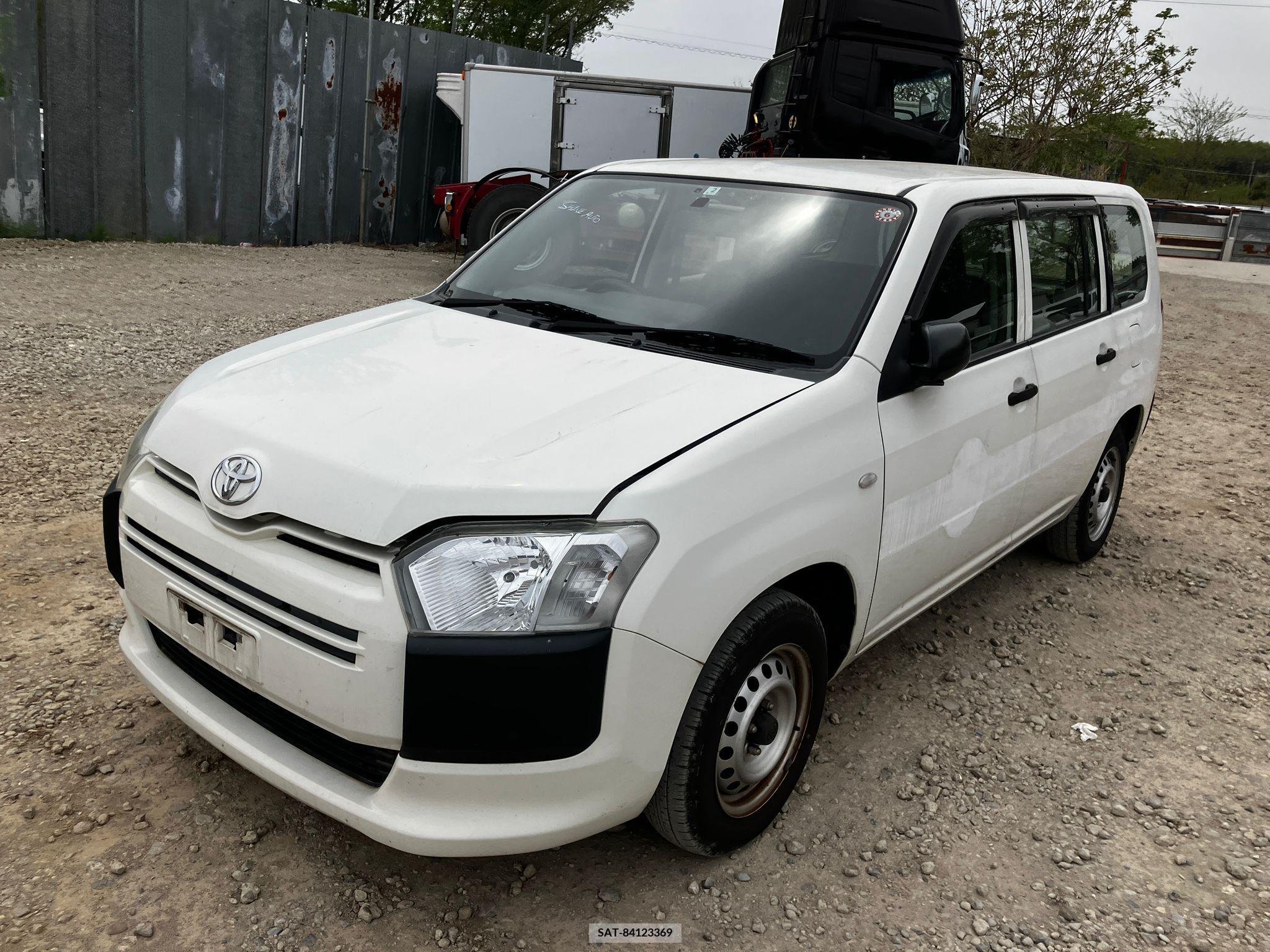 Toyota PROBOX VAN 2017-02 258231-1