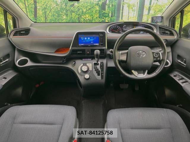 Toyota SIENTA 2016-06 343581-1