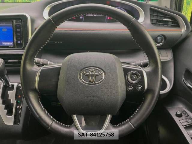Toyota SIENTA 2016-06 343581-11