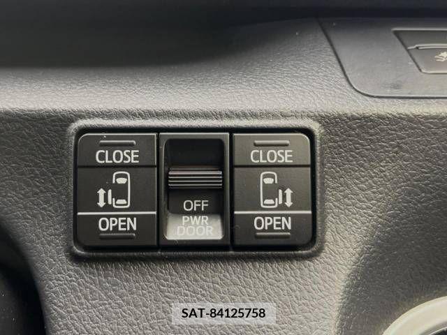 Toyota SIENTA 2016-06 343581-5