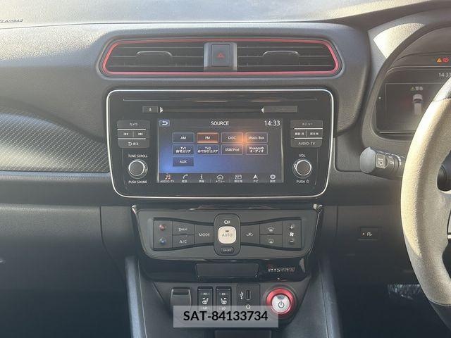 Nissan LEAF 2018-11 206913-13