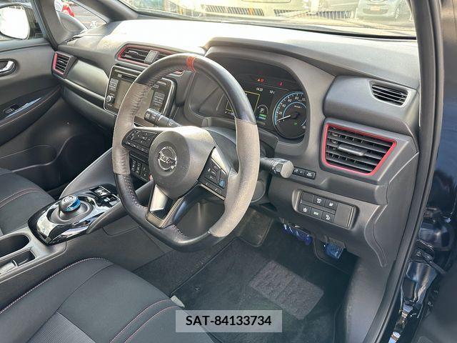 Nissan LEAF 2018-11 206913-14