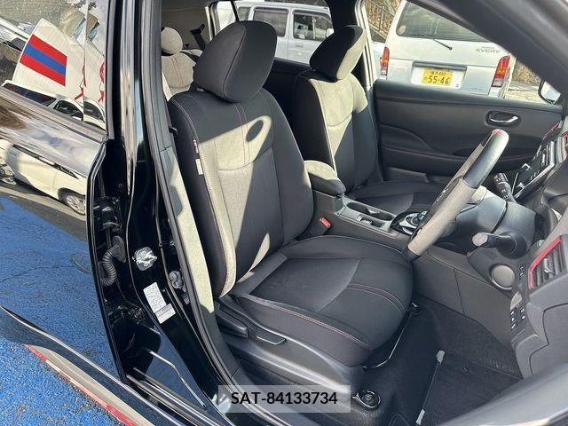 Nissan LEAF 2018-11 206913-15
