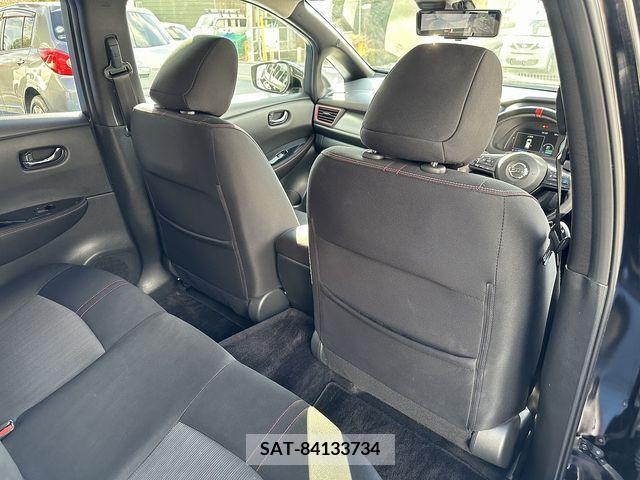 Nissan LEAF 2018-11 206913-16