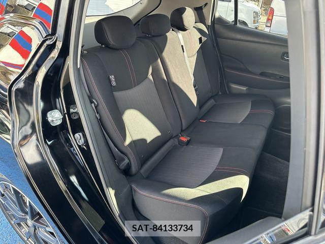 Nissan LEAF 2018-11 206913-17