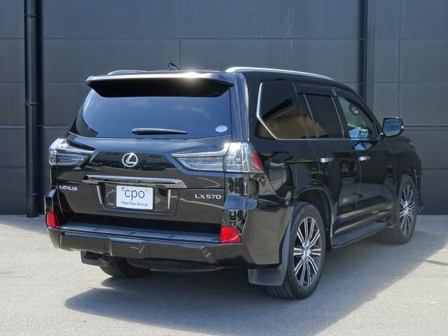 Lexus LX 2019-05 5582-3