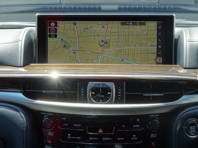 Lexus LX 2019-05 5582-16