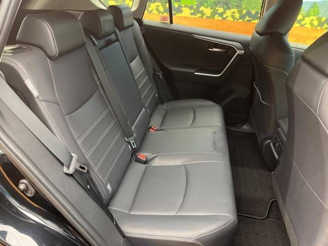 Toyota RAV4 2019-04 189236-10