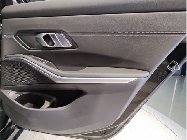 Bmw 3 SERIES 2020-09 24214-28