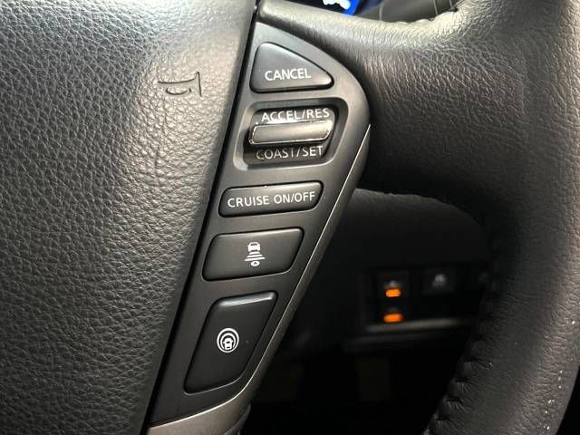 Nissan ELGRAND 2019-01 196694-5