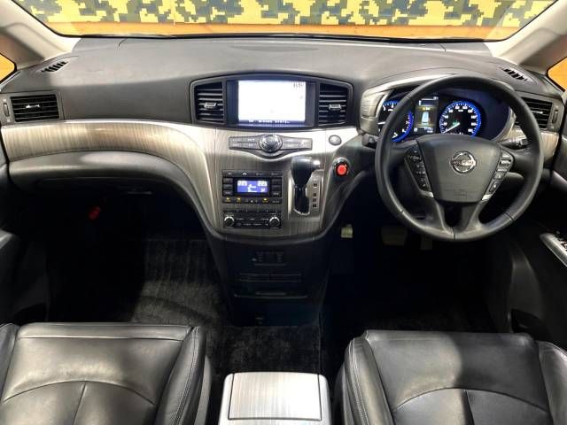 Nissan ELGRAND 2019-01 196694-1