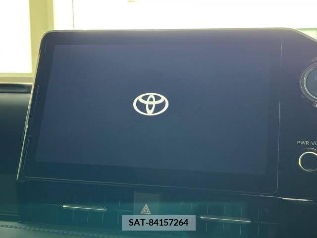 Toyota VOXY HYBRID 2023-02 238464-2