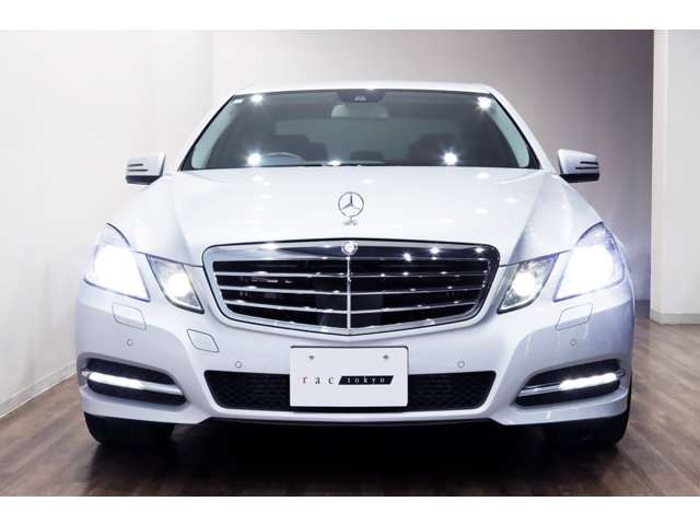 Mercedes Benz E-CLASS 2012-03 18954-4