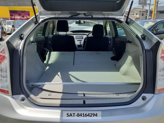 Toyota PRIUS 2013-09 282093-19